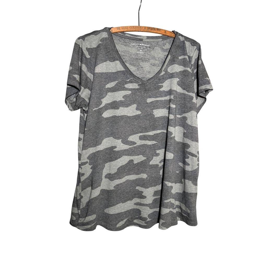 Lucky Brand Womens Grey Camo V-Neck Short Sleeve T-Shirt Plus Size 2X Casual